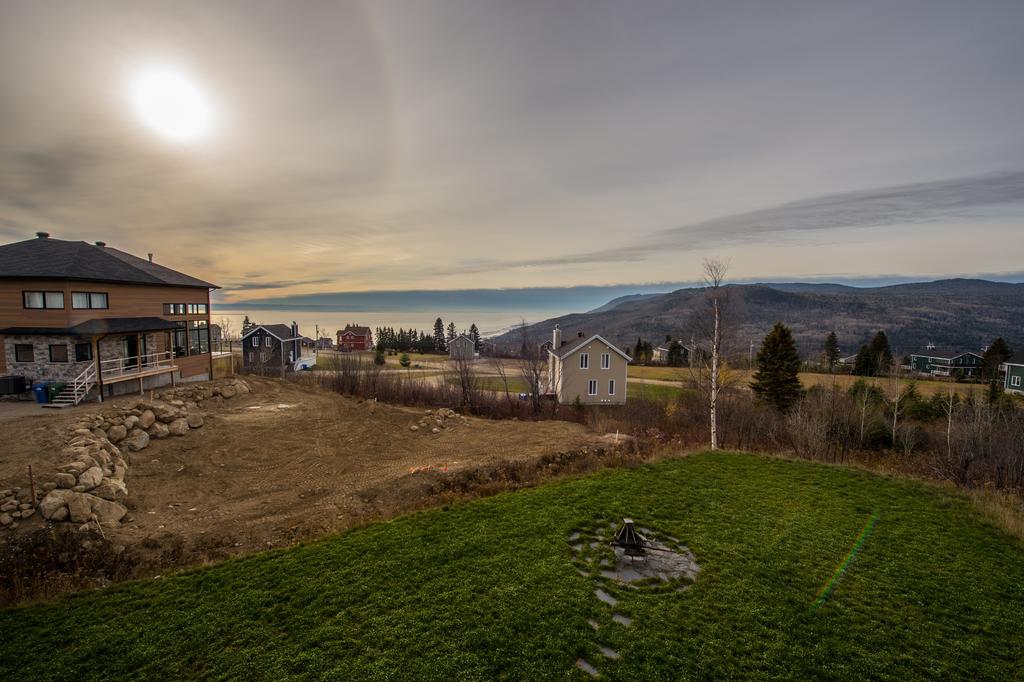 Les Chalets Huppes Du Massif Petite-Riviere-Saint-Francois Rum bild